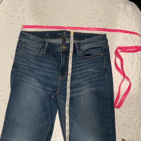 White House Black Market Classic-Rise Black Lace Hem Skinny Ankle Jeans 6 - Picture 12 of 15